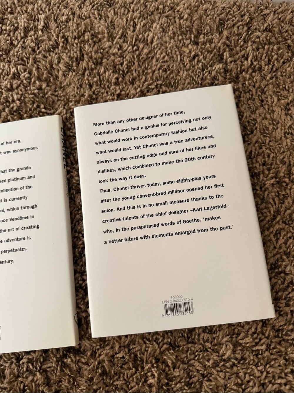 Chanel 3 book set with Iconic Black & White Design slip cover - Picture 8 of 10
